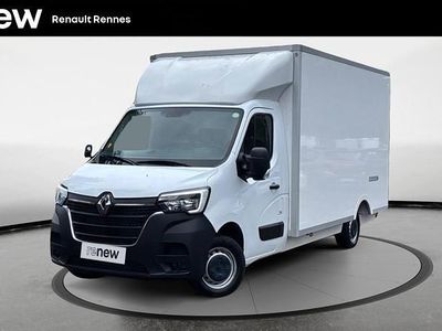 Blanc Occasion 2024 Renault Master Van | 29 990 € (Prix juste)