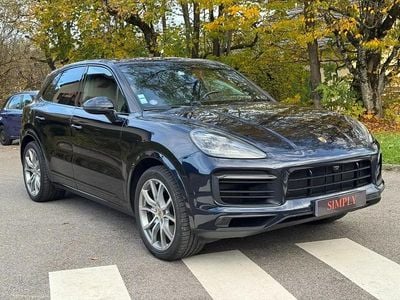 Bleu Occasion 2018 Porsche Cayenne Chrono SUV | 54 990 € (Prix assez cher)