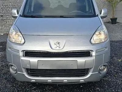 Occasion 2013 Peugeot Partner Tepee Monospace | 5 990 € (Prix juste)