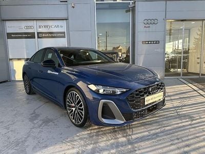 Bleu ascari métallisé Occasion 2025 Audi A5 Design Coupé | 59 900 € (Prix juste)