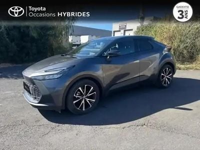 Gris atlas métallisé Occasion 2024 Toyota C-HR Design SUV | 29 990 € (Prix assez cher)