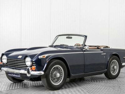 Occasion Triumph TR 250 105 ch (77 kW) 1968 Autres Cabriolet