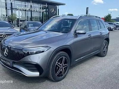 Mercedes EQB250+