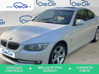 Blanc Occasion 2012 BMW 330 Sport Line Berline | 16 990 €