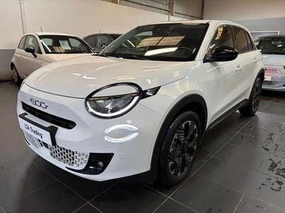 Blanc Occasion 2024 Fiat 600 La Prima SUV | 19 490 € (Prix juste)