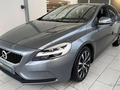 Gris Occasion 2019 Volvo V40 | 15 790 € (Prix juste)