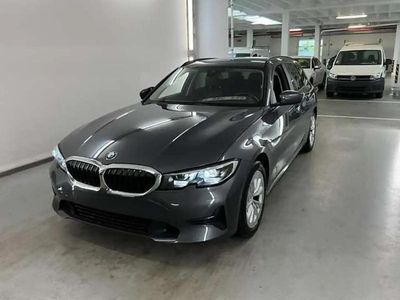 Noir Occasion 2021 BMW 318 Sport Line Break | 25 290 € (Prix juste)