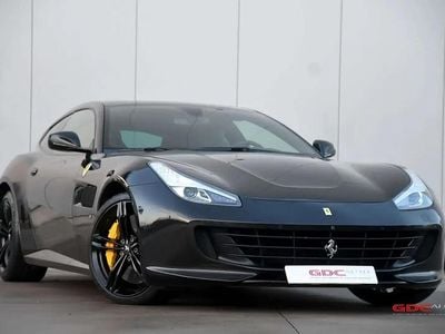 Noir Occasion 2017 Ferrari GTC4Lusso Break | 195 000 € (Prix juste)