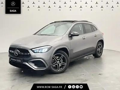 Gris foncé Occasion 2025 Mercedes GLA250 AMG line SUV | 44 800 € (Prix juste)