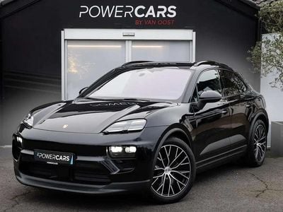 Noir Occasion 2024 Porsche Macan Sport SUV | 85 900 €