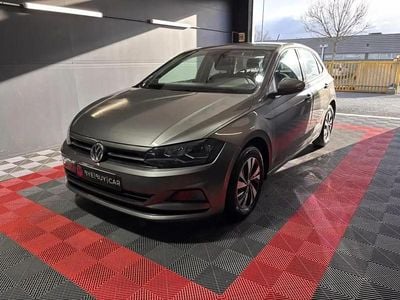 Gris Occasion 2018 VW Polo Coupé | 12 990 € (Prix juste)
