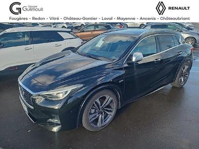 Infiniti Q30