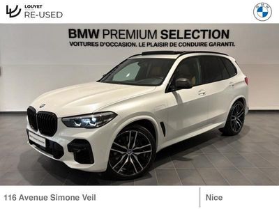 Mineralweiss métallisé Occasion 2022 BMW X5 M Sport SUV | 64 895 € (Prix juste)