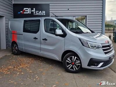 Noir Occasion 2025 Renault Trafic Monospace | 41 990 € (Prix cher)