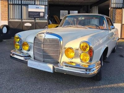 Beige Occasion 1968 Mercedes 280 SE Coupé | 52 900 €