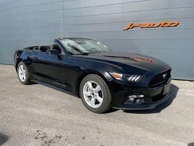 Noir Occasion 2015 Ford Mustang Cabriolet | 34 500 €