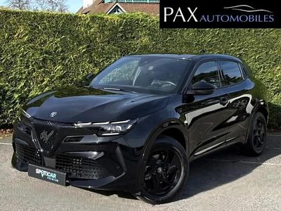 Noir Occasion 2025 Alfa Romeo Junior Edizione Speciale SUV | 27 500 €