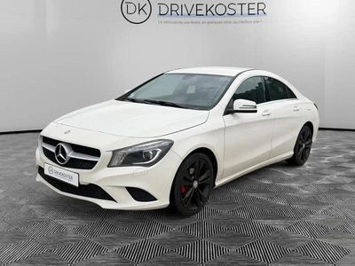 Blanc Occasion 2014 Mercedes CLA180 Edition 1 Berline | 13 990 € (Prix juste)