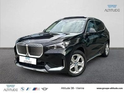 Noir Nouvelle 2025 BMW iX1 xLine SUV | 46 990 €