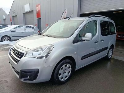 Gris Occasion 2015 Peugeot Partner Tepee Active Monospace | 3 500 €