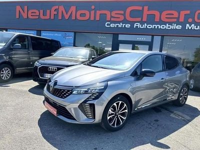 Gris Nouvelle 2025 Renault Clio V Techno Berline | 18 990 € (Prix juste)