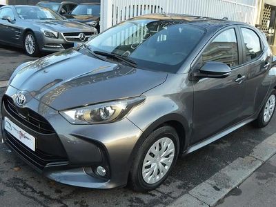 Occasion Toyota Yaris Hybrid Business Edition 94 ch (69 kW) 2022 Gris Berline