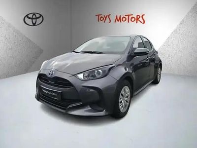 Occasion Toyota Yaris Hybrid 2022 Gris Citadine