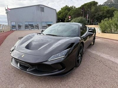 Noir Occasion 2021 Ferrari F8 Coupé | 298 000 € (Prix juste)