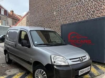 Gris Occasion 2009 Peugeot Partner Monospace | 3 990 €