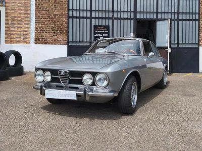 Occasion Alfa Romeo 1750 118 ch (86 kW) 1970 Gris Berline