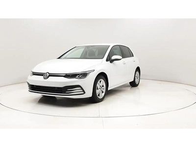 Blanc Occasion 2023 VW Golf VIII Life Citadine | 29 710 € (Prix assez cher)