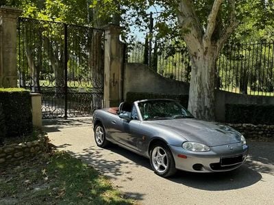 Gris Occasion 2004 Mazda MX5 Cabriolet | 9 990 €