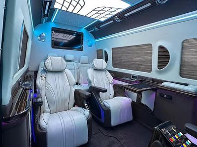 Gris Occasion 2024 Mercedes Sprinter Van | 169 900 €