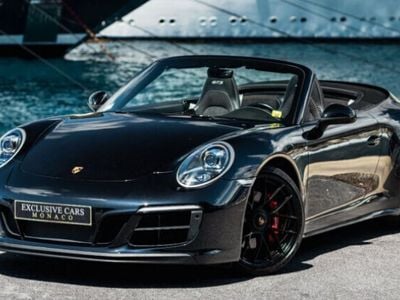 Porsche 911 Carrera 4 GTS