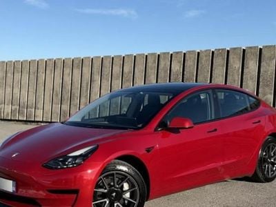 Occasion Tesla Model 3 Standard Range 202 kW (276 ch) 2023 Rouge Berline