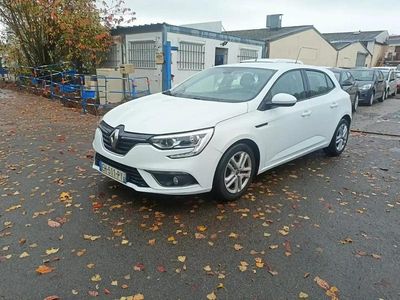Blanc Occasion 2016 Renault Mégane IV Citadine | 6 990 € (Prix assez cher)