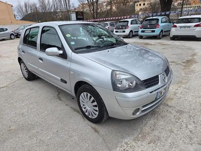 Gris Occasion 2006 Renault Clio II Authentique Berline | 4 990 €