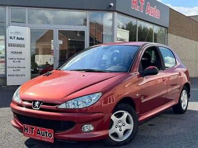 Noir Occasion 2006 Peugeot 206 Berline | 2 499 € (Prix cher)