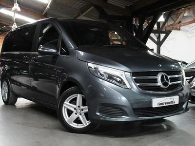 Mercedes V220