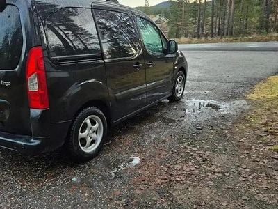 Noir Occasion 2008 Citroën Berlingo Monospace | 2 000 € (Prix assez cher)