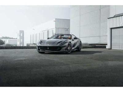 Gris Occasion 2022 Ferrari 812 Cabriolet | 497 250 €