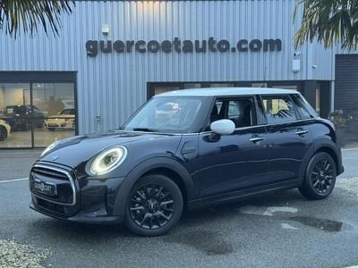 Bleu Occasion 2024 Mini Cooper Essential Citadine | 26 990 € (Bon prix)