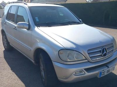 Gris Occasion 2002 Mercedes ML270 Luxury SUV | 2 600 €