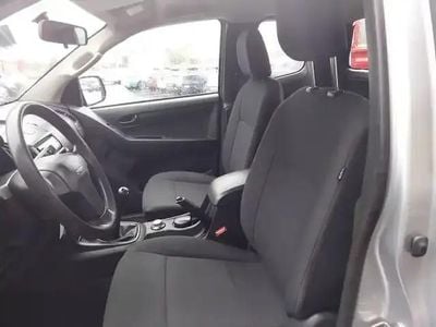 Occasion Isuzu D-Max 2018 Gris clair Pick-up