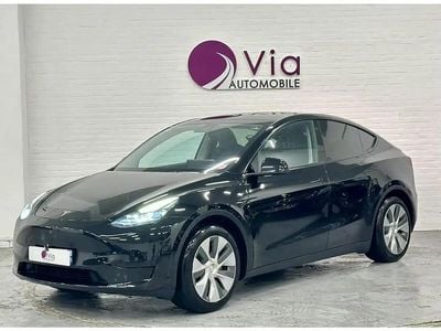Noir Occasion 2023 Tesla Model Y Standard Range SUV | 24 490 € (Prix juste)