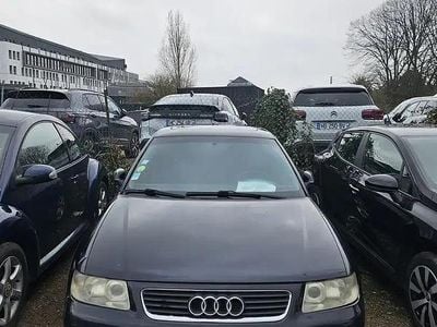 Bleu Occasion 2002 Audi A3 Citadine | 3 000 €