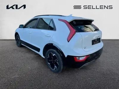 Blanc Occasion 2023 Kia Niro Active SUV | 25 480 € (Prix juste)