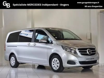 Mercedes V220