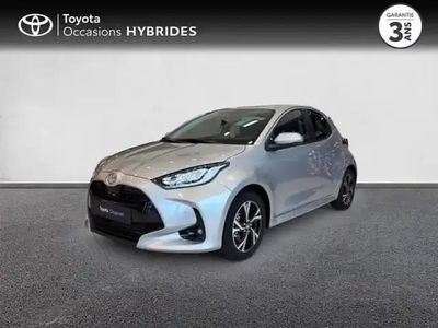 Gris Nouvelle 2025 Toyota Yaris Hybrid Design Berline | 25 440 € (Prix juste)