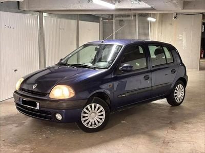 Occasion 2000 Renault Clio II Berline | 1 890 € (Prix assez cher)